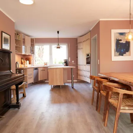 펜션 With A Fireplace Just 10 Minutes From The Beach *