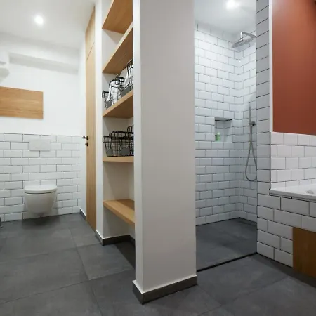 펜션 With A Fireplace Just 10 Minutes From The Beach