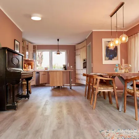 With A Fireplace Just 10 Minutes From The Beach * 장크트 피터 오르딩