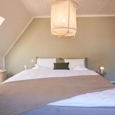 With A Fireplace Just 10 Minutes From The Beach