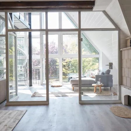 With A Fireplace Just 10 Minutes From The Beach *