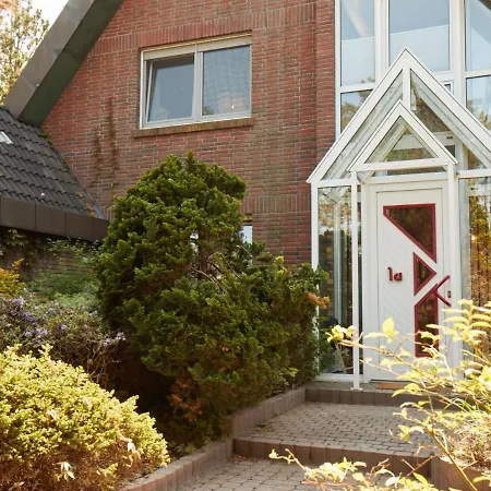 With A Fireplace Just 10 Minutes From The Beach 펜션 장크트 피터 오르딩